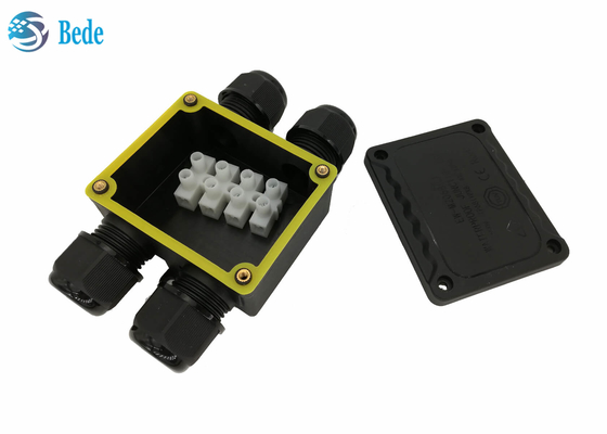 PA 66 Hộp nối không thấm nước bên ngoài Hộp phân phối dây 4 kênh IP68 450V