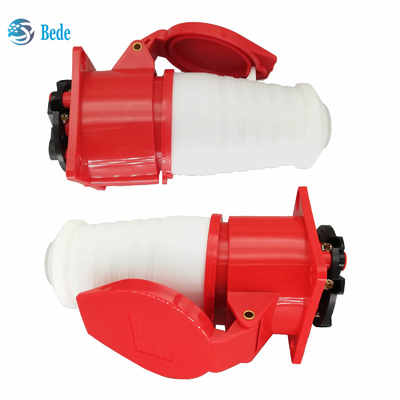 Phích cắm công nghiệp Ổ cắm 3 pha 5 chân 3P + N + E 16A Chất liệu PP Vỏ đồng thau Chân tiếp xúc
